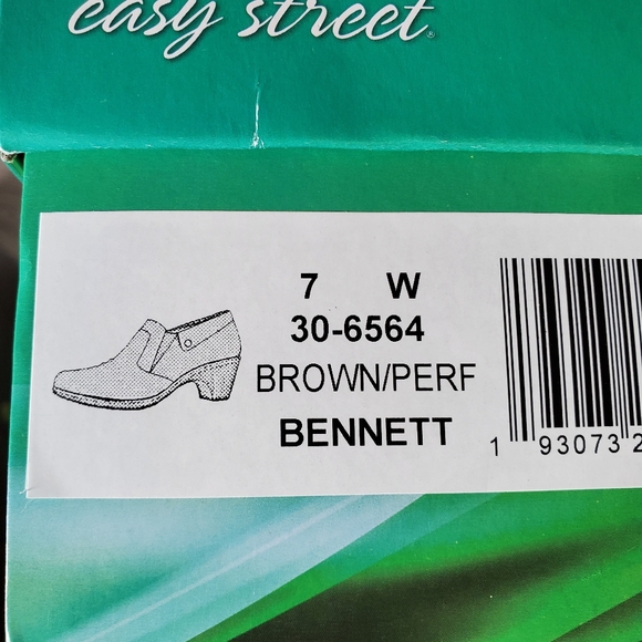 FREE SHIPPING 💕 Easy Street Comfort Booties Size 7W - Picture 5 of 9